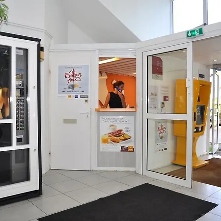 ホテル Premiere Classe Est *