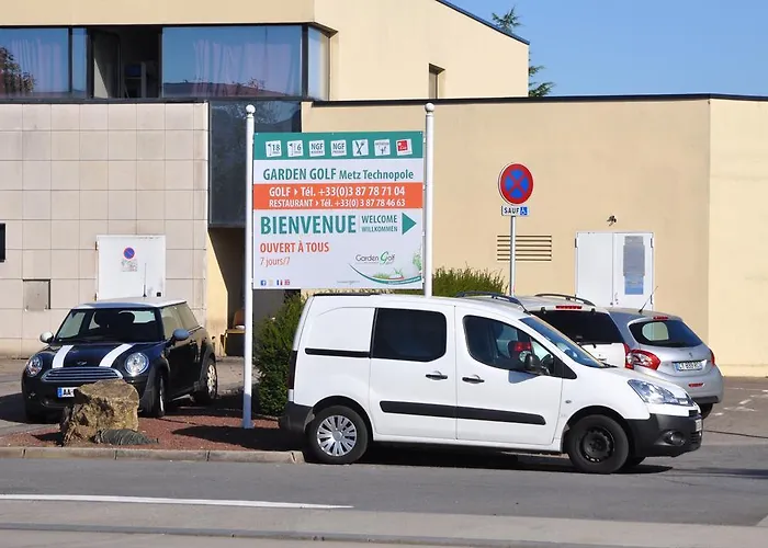 ホテル Premiere Classe Est