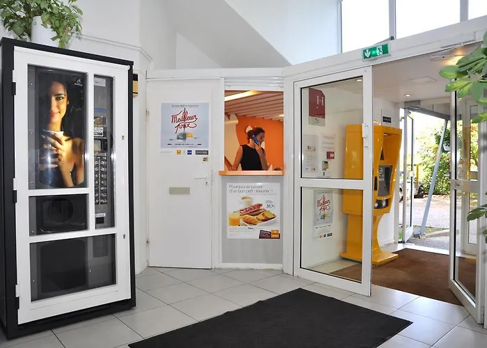 ホテル Premiere Classe Est *