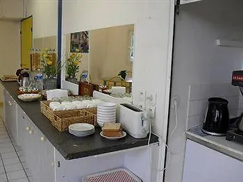 ホテル Premiere Classe Est *